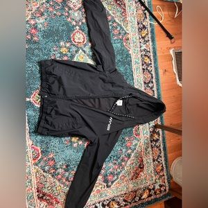 Vans windbreaker, size L, mesh lining, waterproof